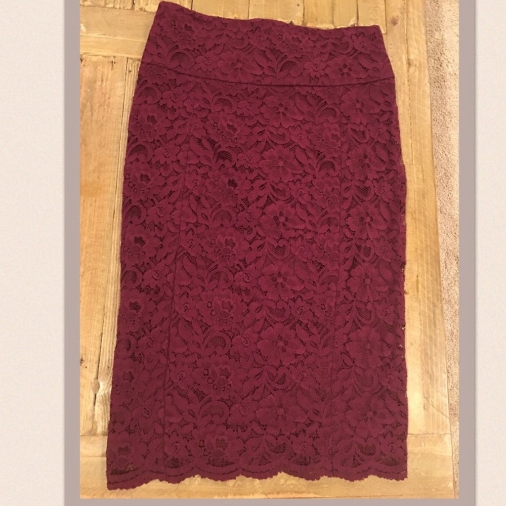 Express Burgundy Lace Overlay Pencil Skirt size 6